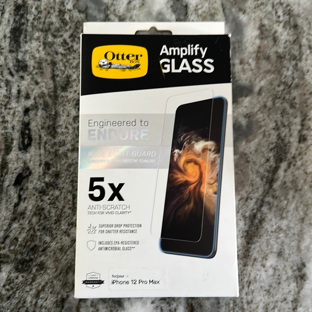 iPhone 12 Pro Max Amplify Glass Blue Light Guard